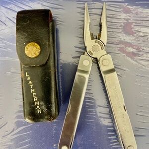 Collectible, Leatherman Super Tool 200 multitool, Leather Sheath. US Made